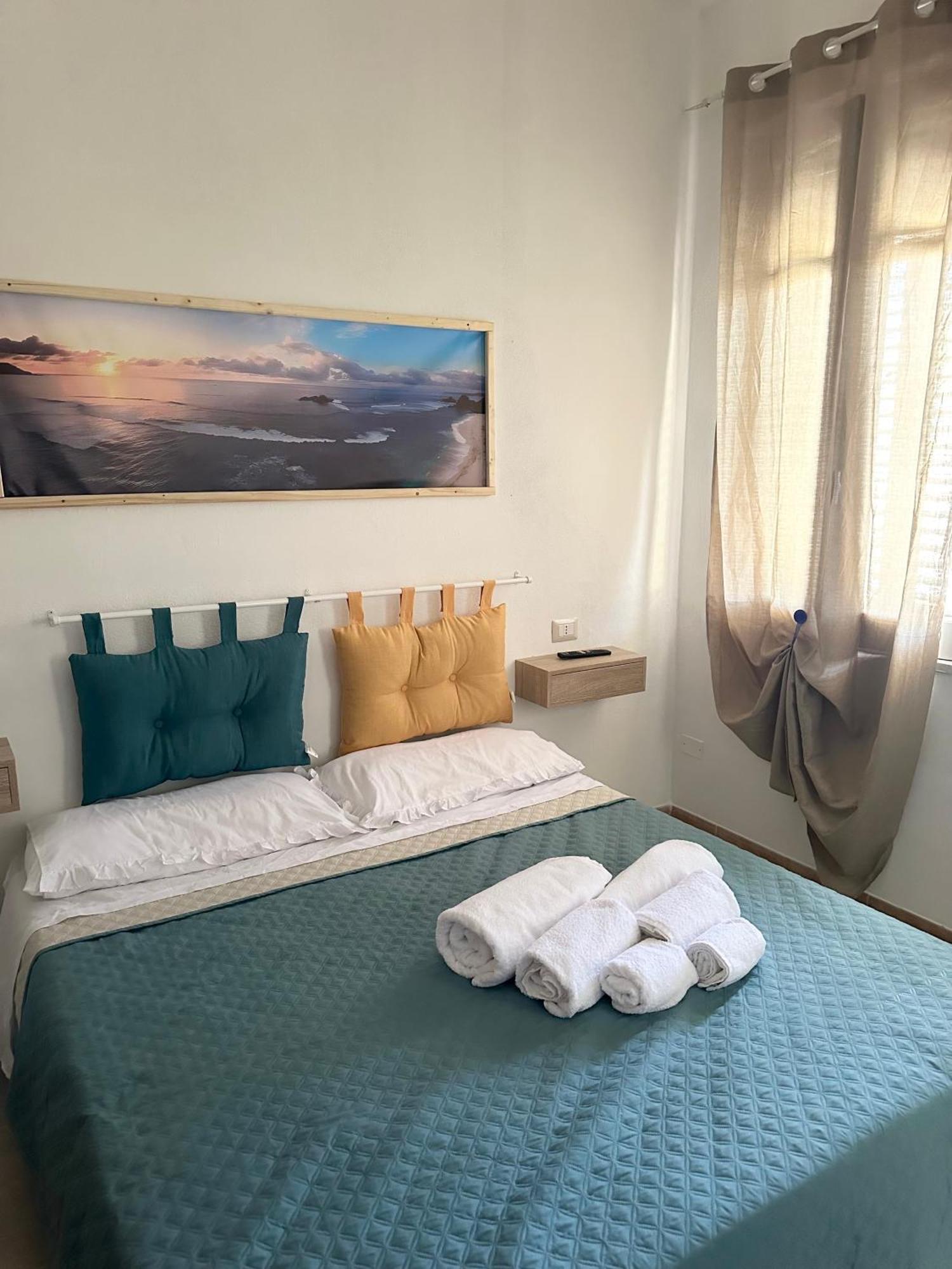 Hotel Moncici House à Porto Torres Extérieur photo
