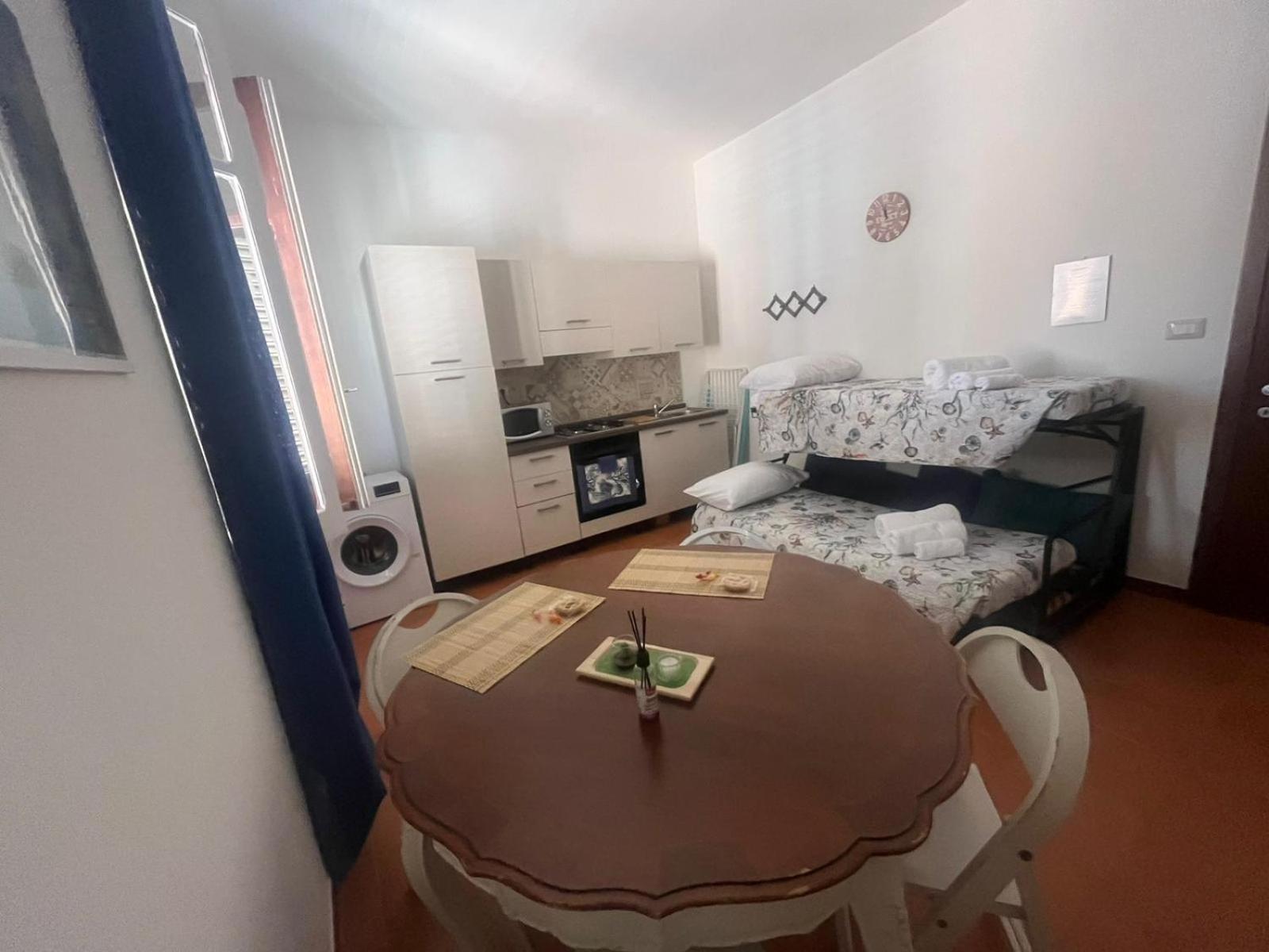 Hotel Moncici House à Porto Torres Extérieur photo