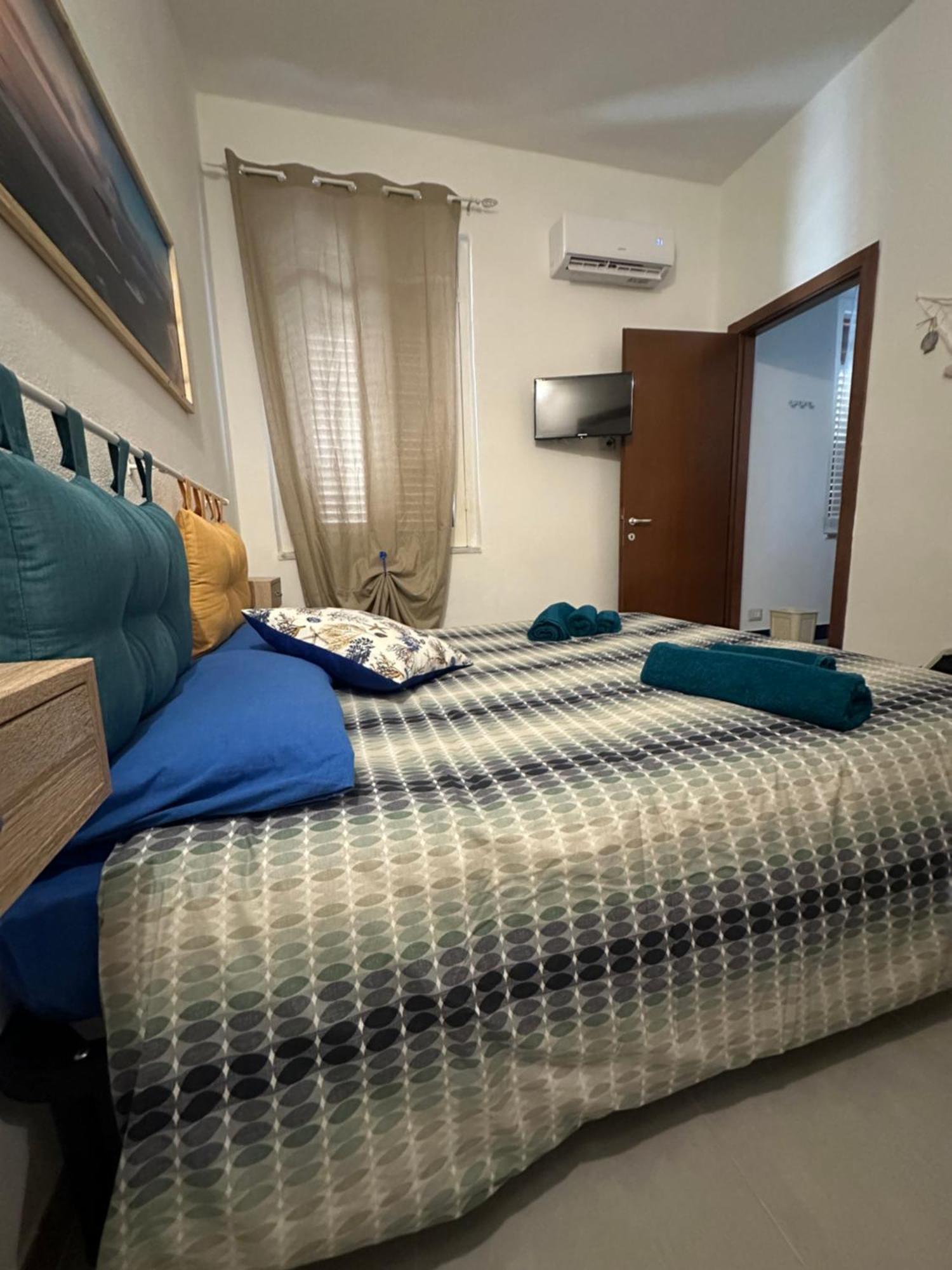 Hotel Moncici House à Porto Torres Extérieur photo
