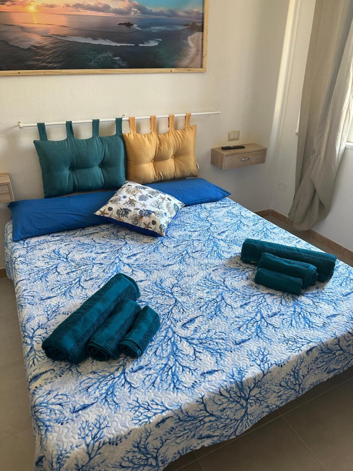 Hotel Moncici House à Porto Torres Extérieur photo